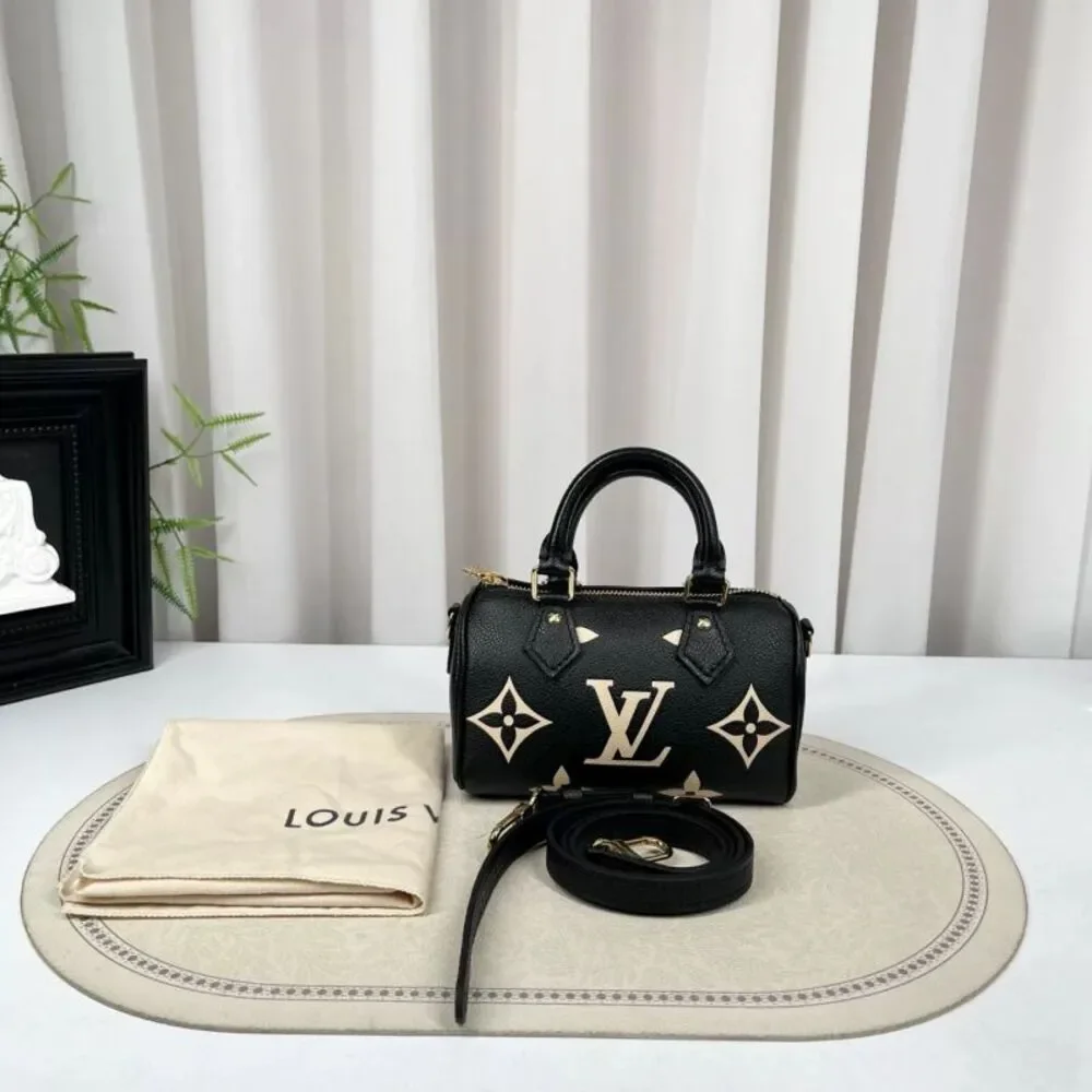 Louis Vuitton Women Pre-Loved Bag Very Good Condition